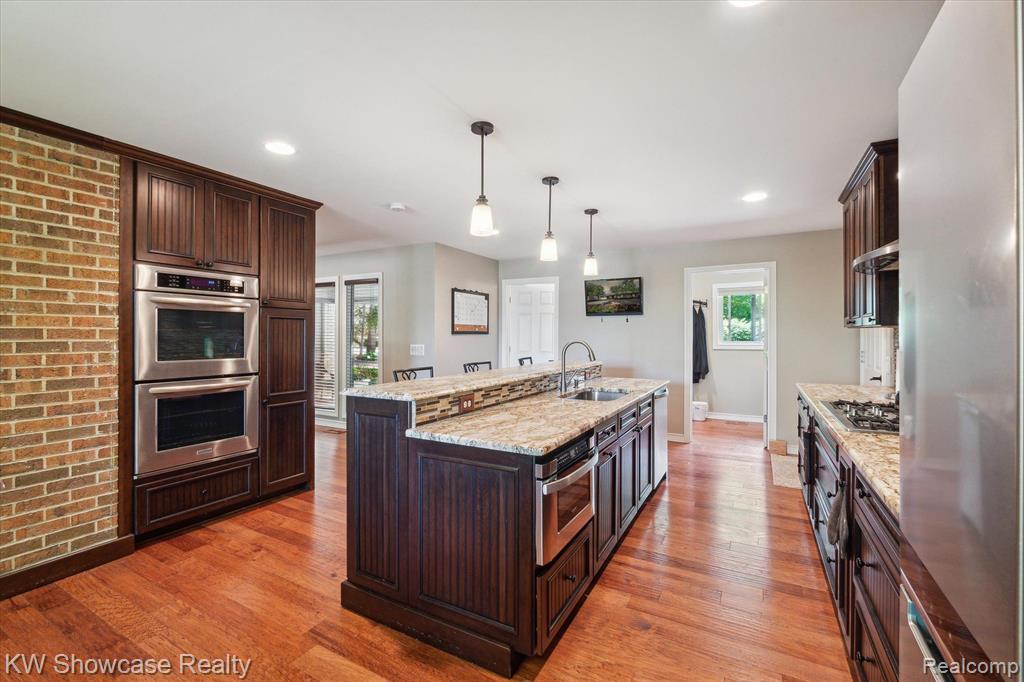 4020 Watuga Street, Commerce Twp, MI 48390 — Photo 12
