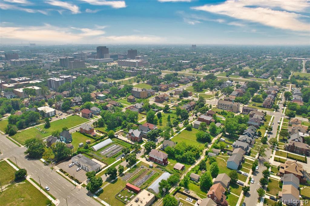 611 W Philadelphia Street, Detroit, MI 48202 — Photo 35