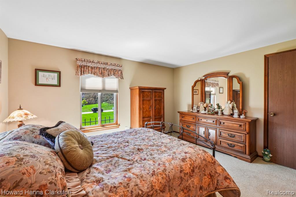 12120 Carriage Trail Drive, Davisburg, MI 48350 — Photo 18