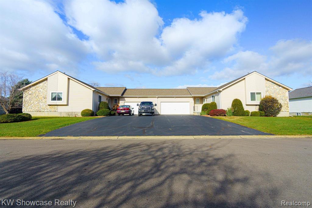 10193 HAWTHORNE RIDGE Road, Goodrich Vlg, MI — Photo 3