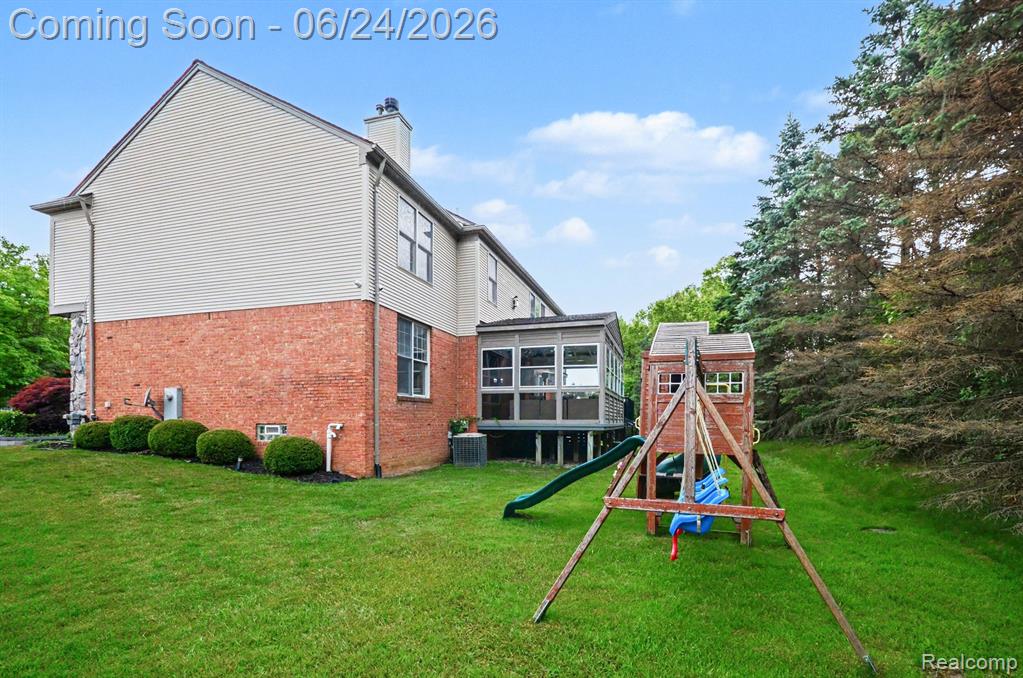 4575 Northridge Court, West Bloomfield, MI 48323 — Photo 9