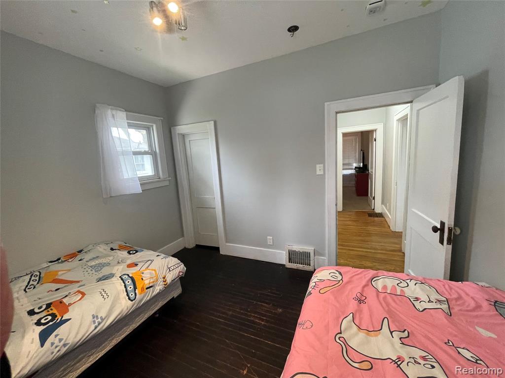 218 16th Street, Port Huron, MI 48060 — Photo 10