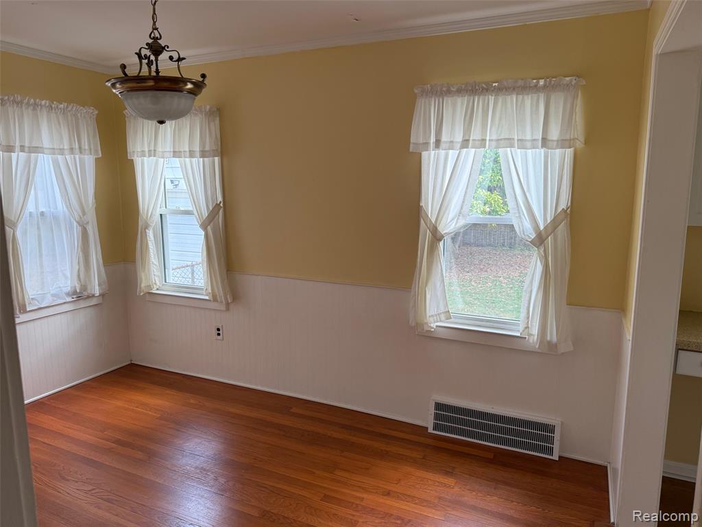 8060 Standard, Center Line, MI 48015 — Photo 13