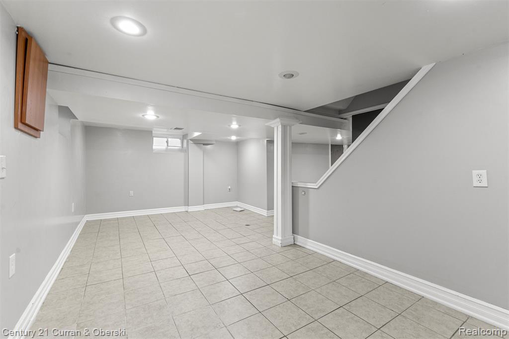 7841 Barrie Street, Dearborn, MI 48126 — Photo 23