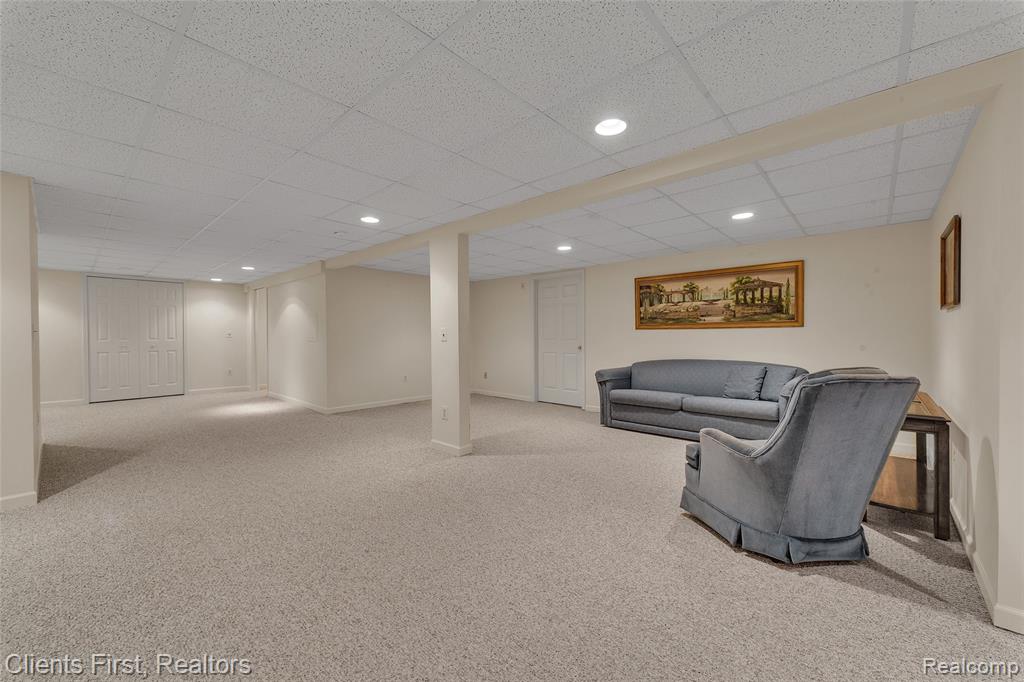 46509 Killarney Circle, Canton, MI 48188 — Photo 36