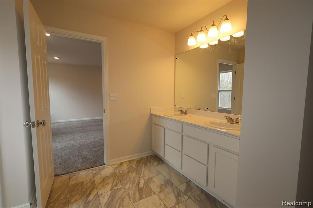 4254 Cedar Lane, Grand Blanc, MI 48439 — Photo 16