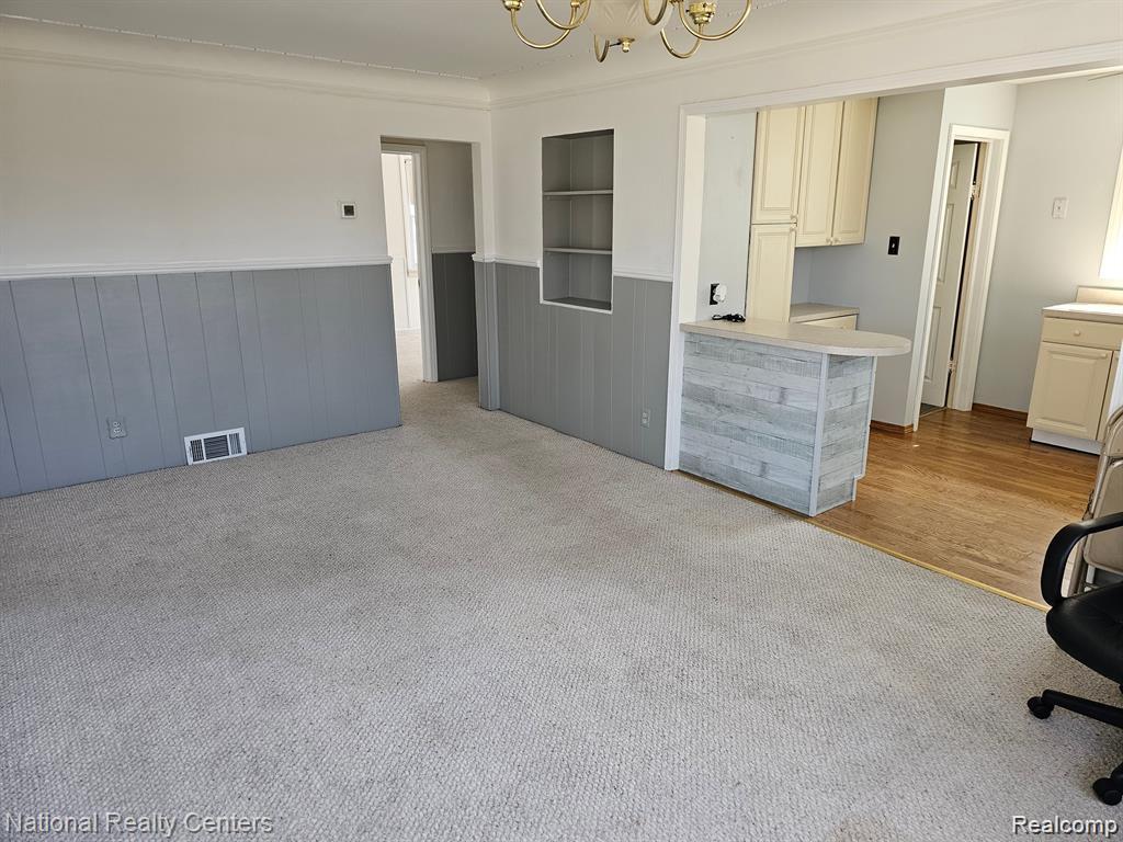 13621 MULBERRY Street, Southgate, MI 48195 — Photo 6