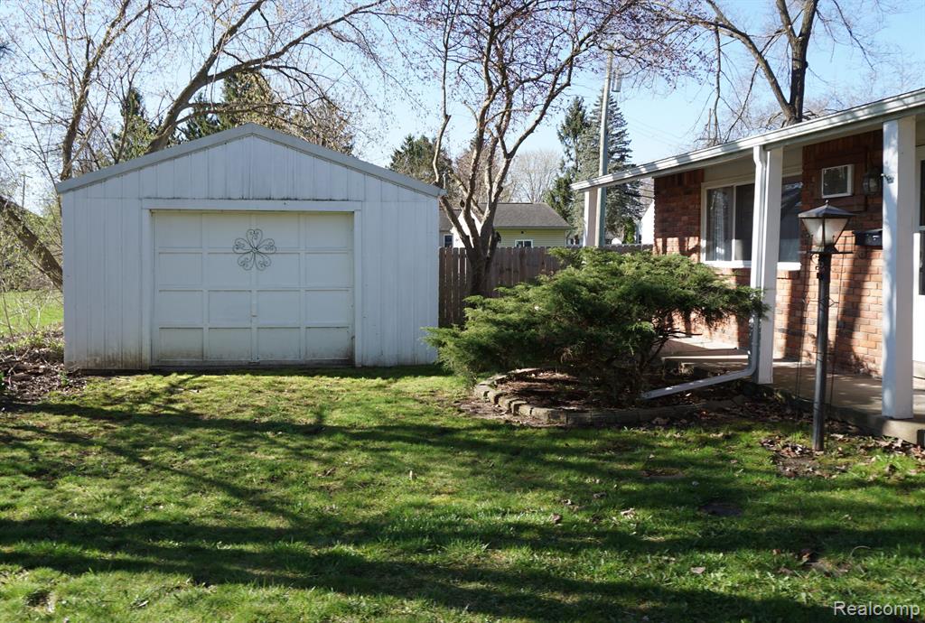 314 FAIRGROVE Street, Romeo, MI 48065 — Photo 17