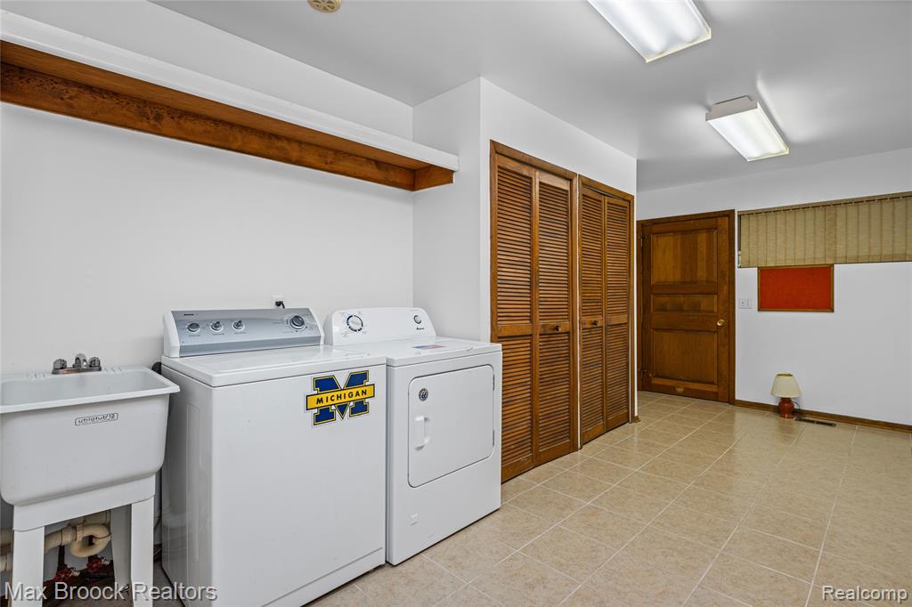 32674 Bingham Lane, Bingham Farms, MI 48025 — Photo 32