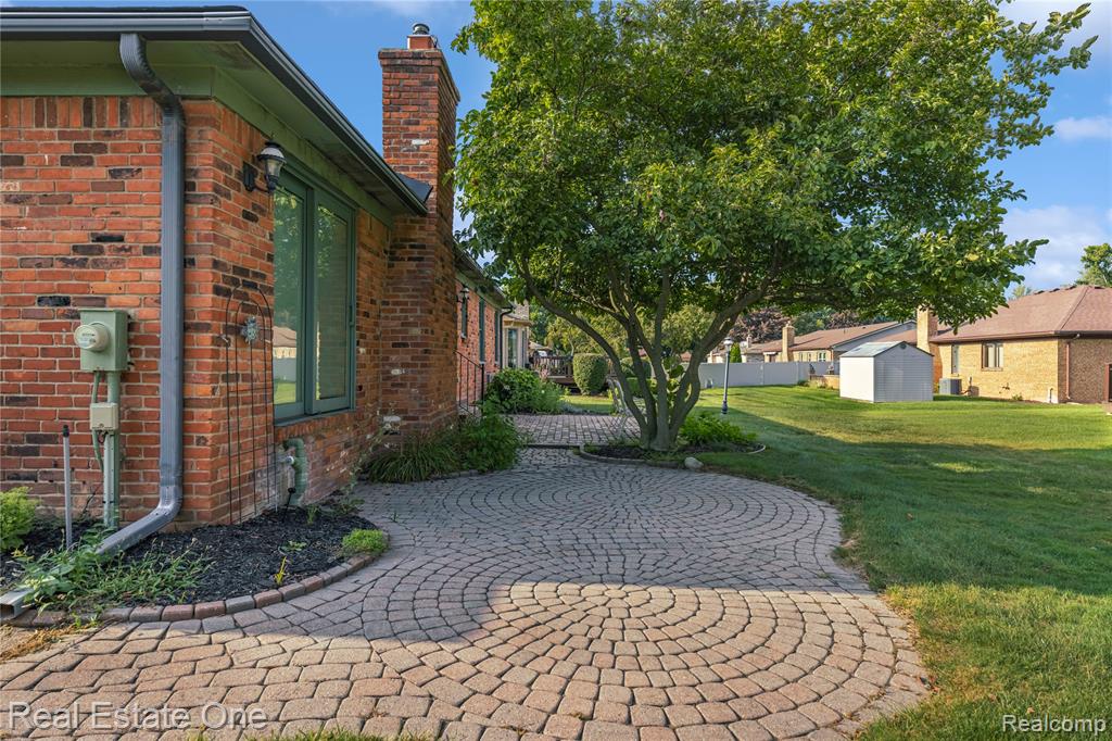 40444 La Grange Drive, Sterling Heights, MI 48313 — Photo 51
