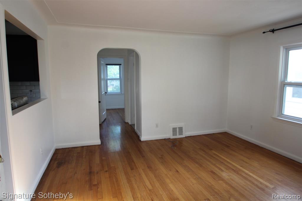 760 WORDSWORTH Street, Ferndale, MI 48220 — Photo 3