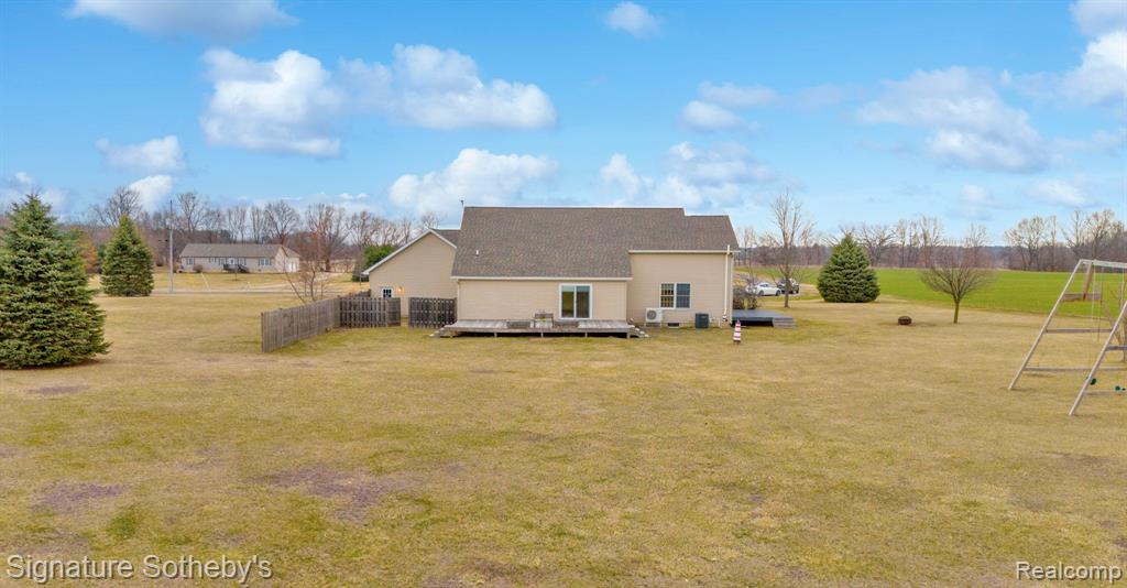 9019 HILLVIEW Lane, Jackson, MI 49201 — Photo 3