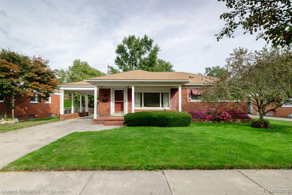 9668 Farmington Road, Livonia, MI 48150 — front exterior