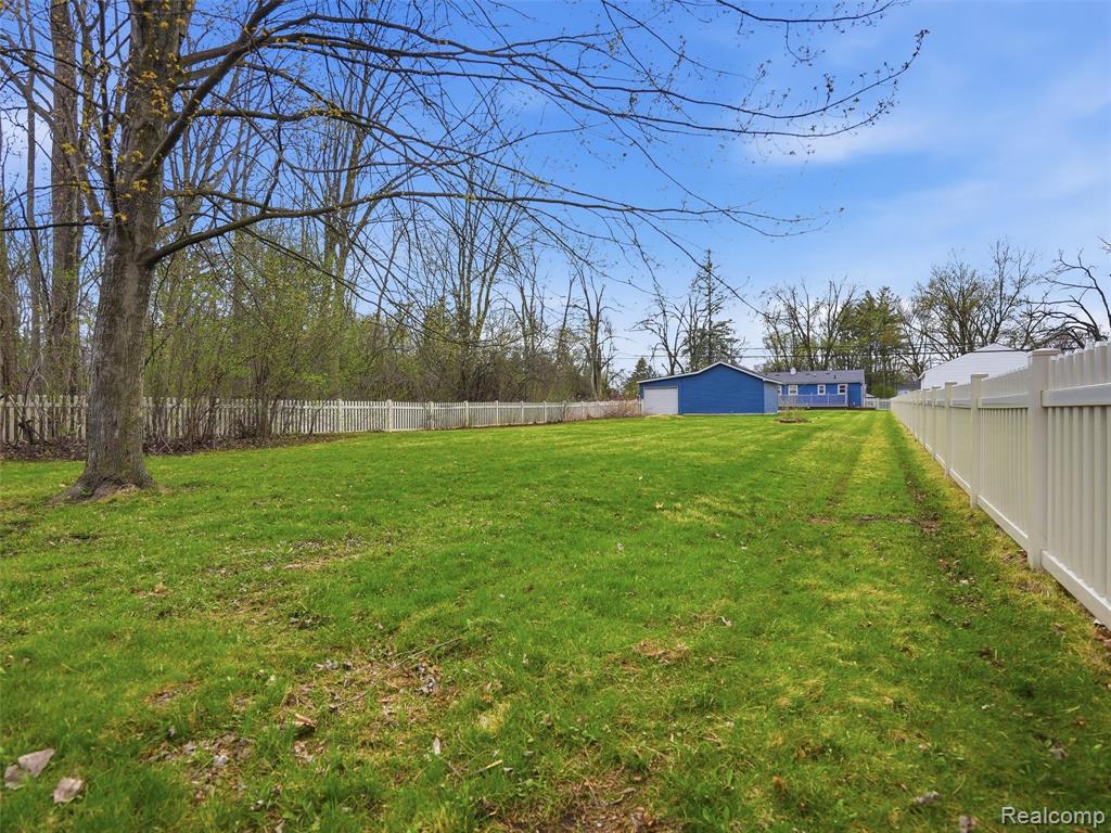 15380 Maxwell Avenue, Plymouth, MI 48170 — Photo 29