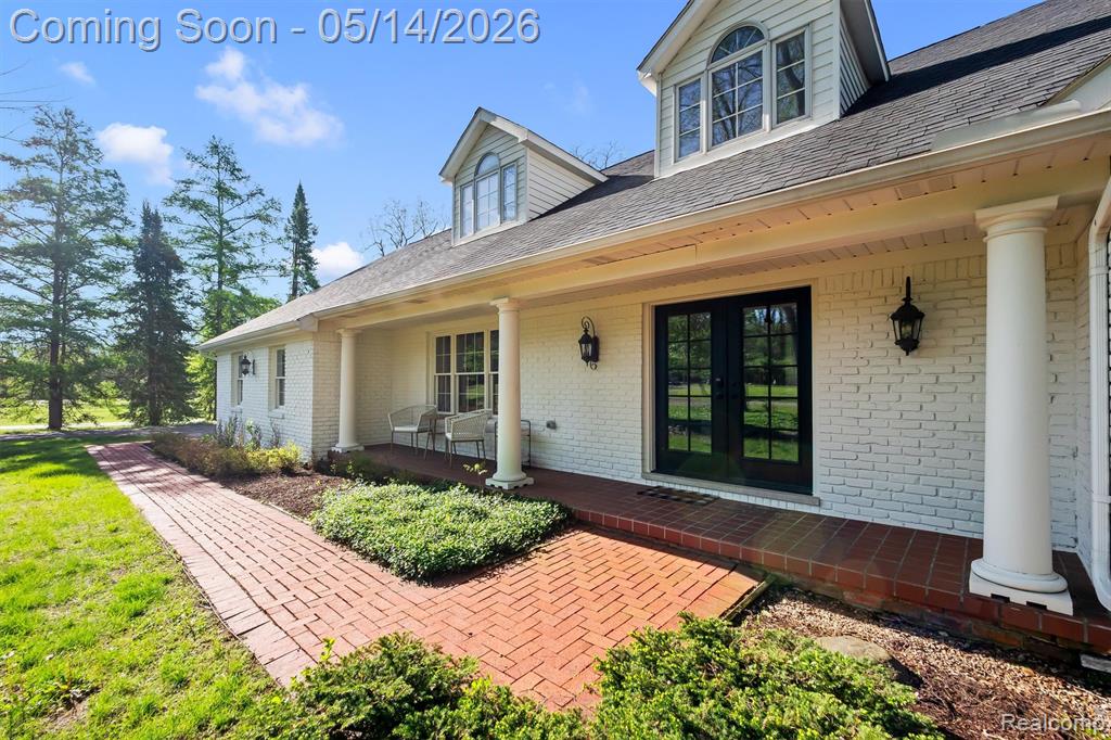 7035 Ten Hill Road, West Bloomfield, MI — Photo 2