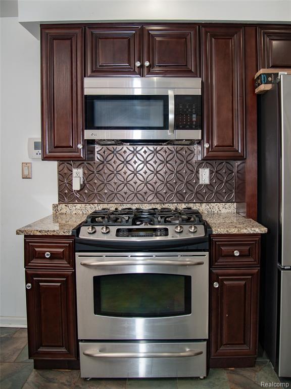 8812 Hemingway, Redford, MI 48239 — Photo 7
