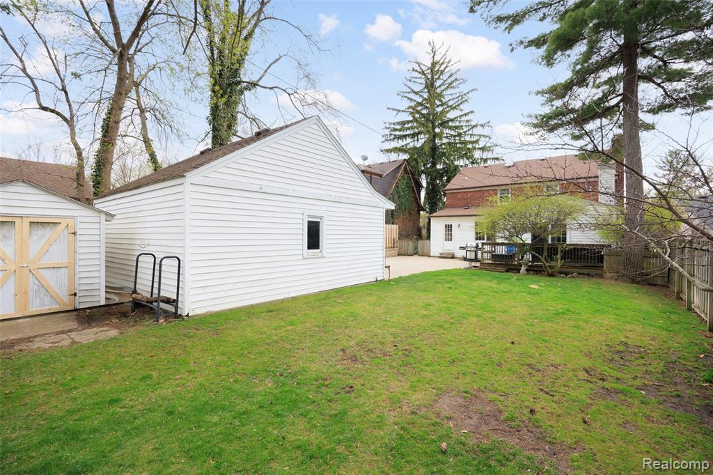 244 Kerby Road, Grosse Pointe Farms, MI 48236 — Photo 43