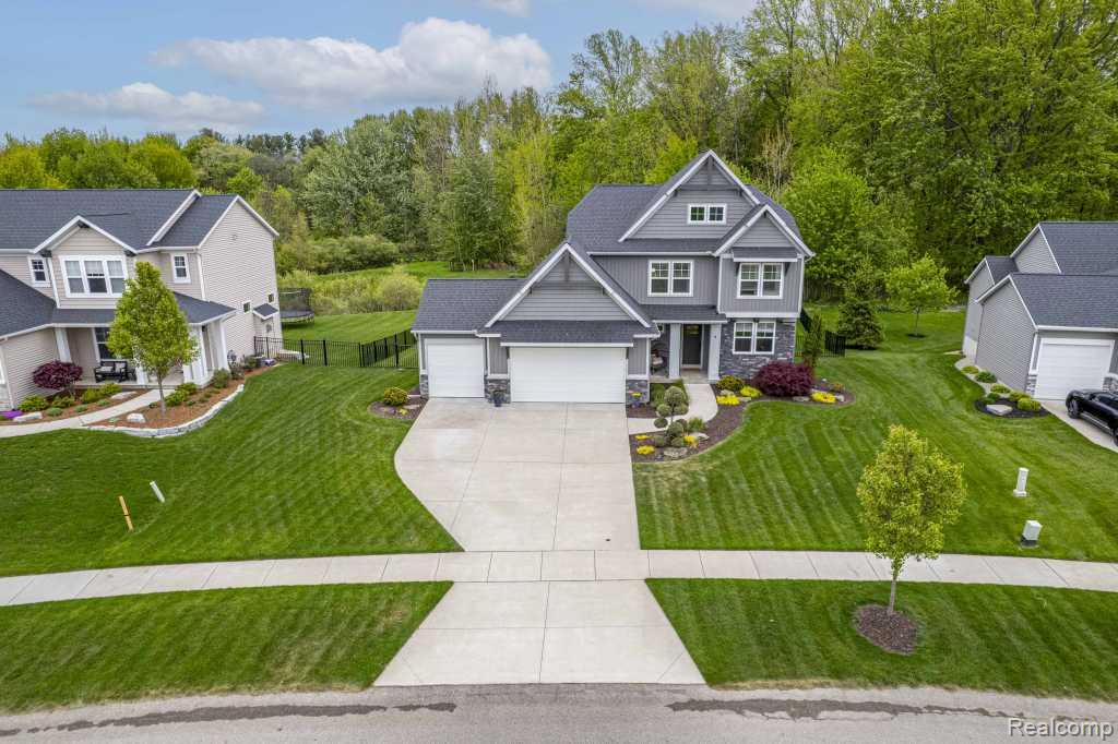 1712 Autumn Valley Drive SW, Byron Center, MI 49315 — Photo 2