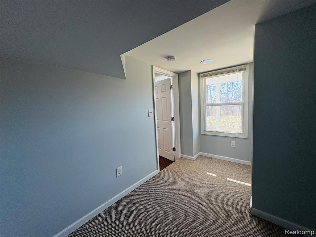 4109 Parkway, Waterford, MI 48328 — Photo 8