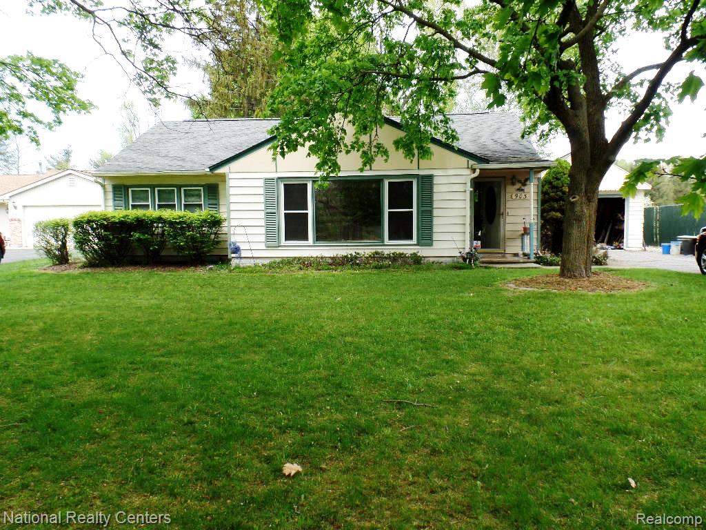 903 Burt Street, Tecumseh, MI 49286 — Photo 37