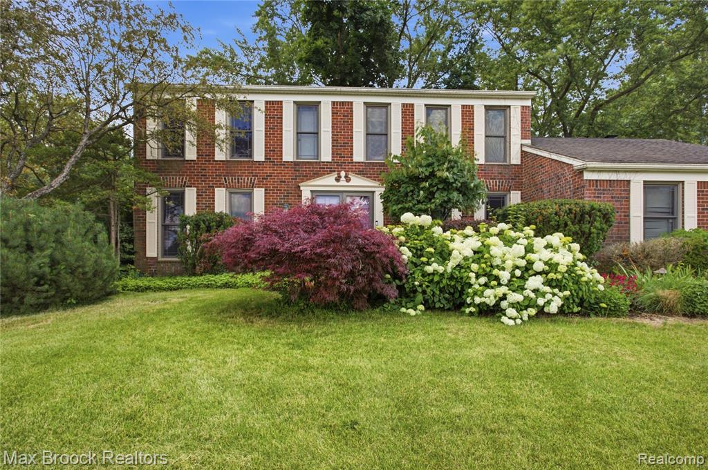 4259 Savoie Trail, West Bloomfield, MI 48323 — front exterior
