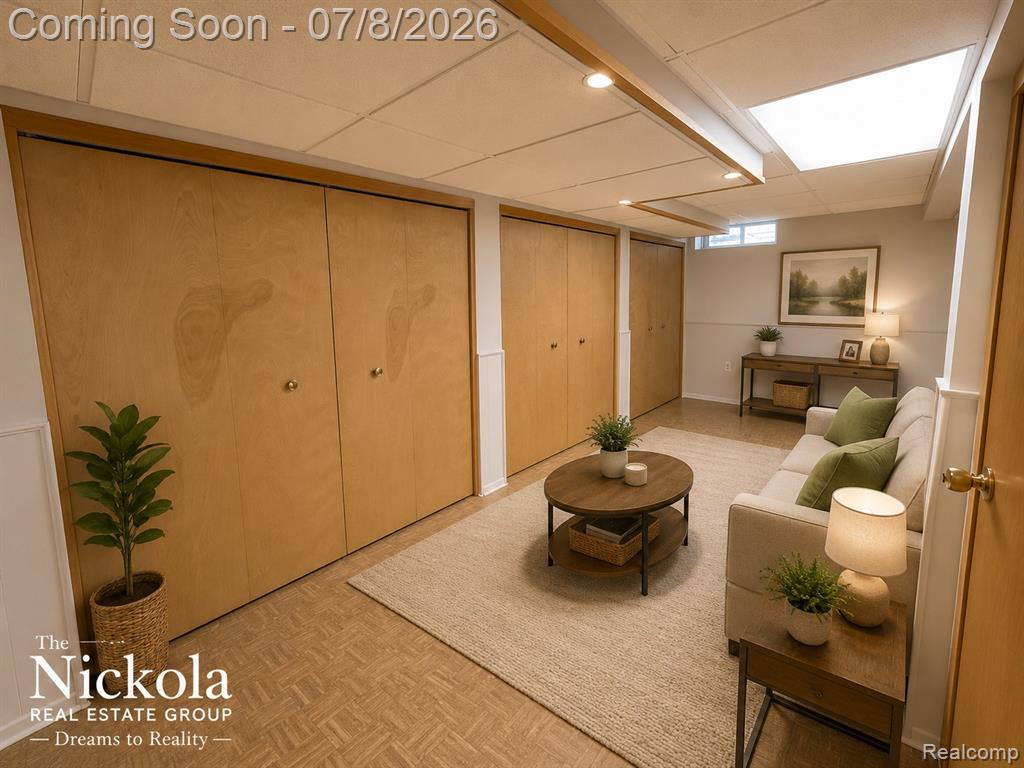 414 WHITNEY Drive, Rochester Hills, MI 48307 — Photo 29
