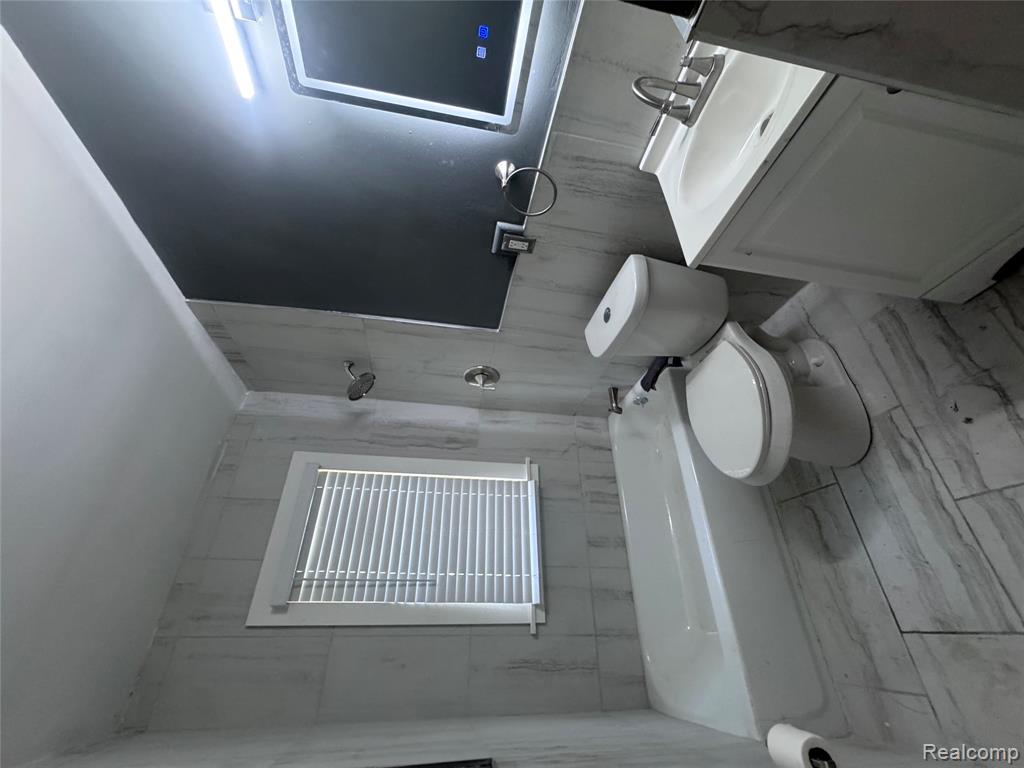 18190 Stout Street - Photo 5