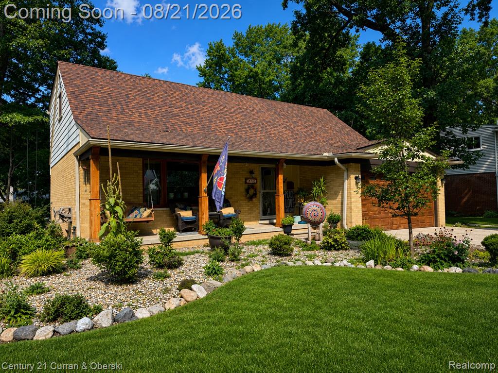 15761 Loveland Street, Livonia, MI 48154