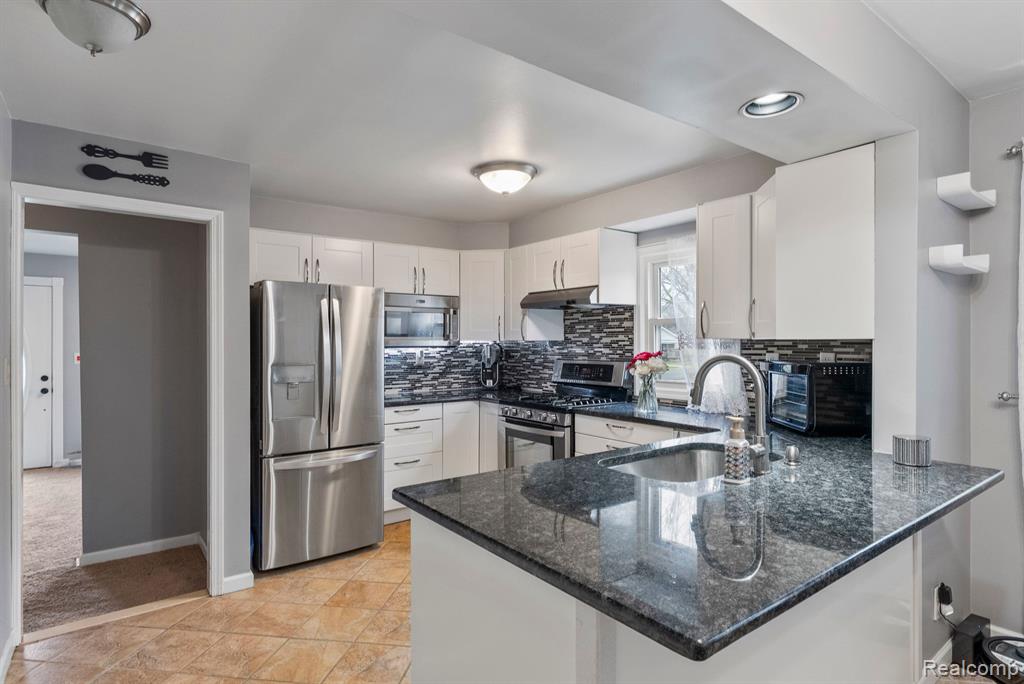 6086 N CROWN Street, Westland, MI — Photo 16