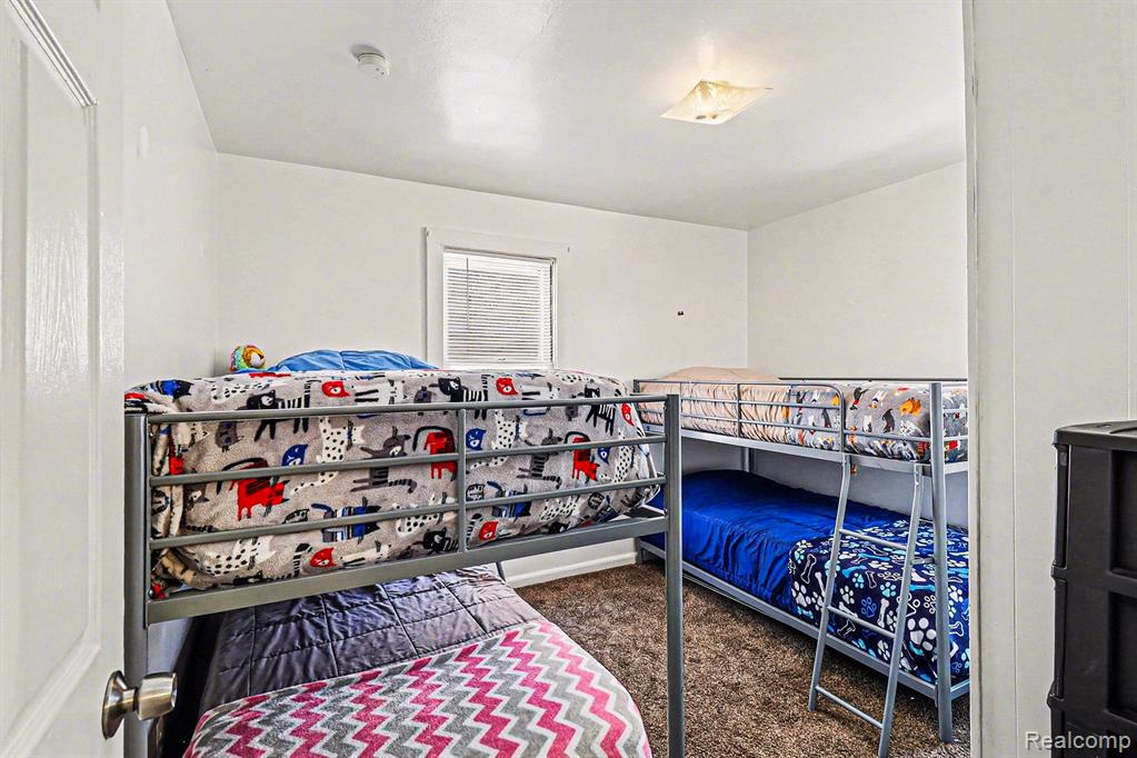 8129 Westminster Avenue, Warren, MI 48089 — Photo 12