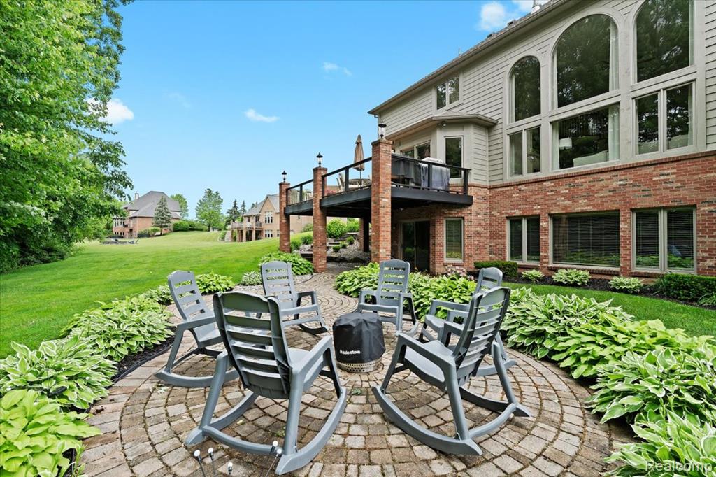 10734 Stoney Point Drive, South Lyon, MI 48178 — Photo 36