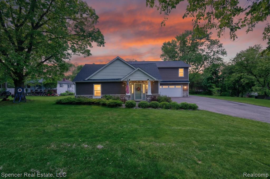6415 Sunnydale Road, Clarkston, MI — front exterior
