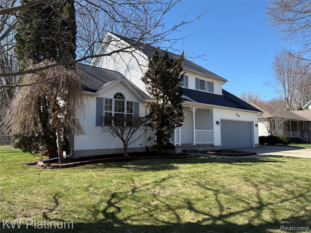285 Hemlock Lane, Marysville, MI 48040 — front exterior