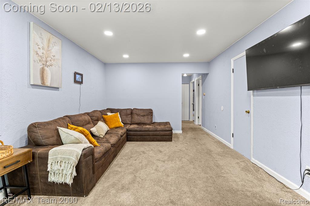 4940 Mayfair Street, Dearborn Heights, MI 48125 — Photo 7