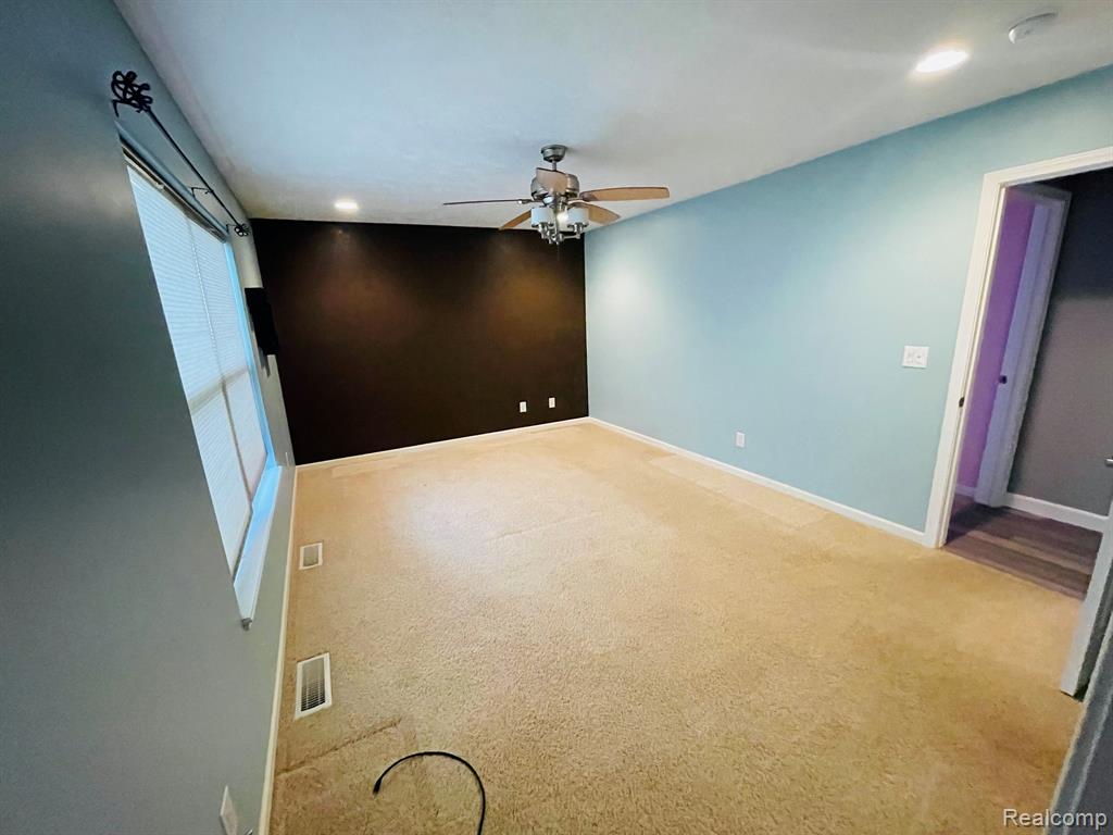 3990 WILLOUGHBY Road, Holt, MI 48842 — Photo 9