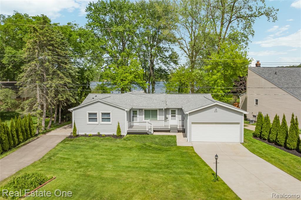 9503 Edward Drive, Brighton, MI 48114 — front exterior