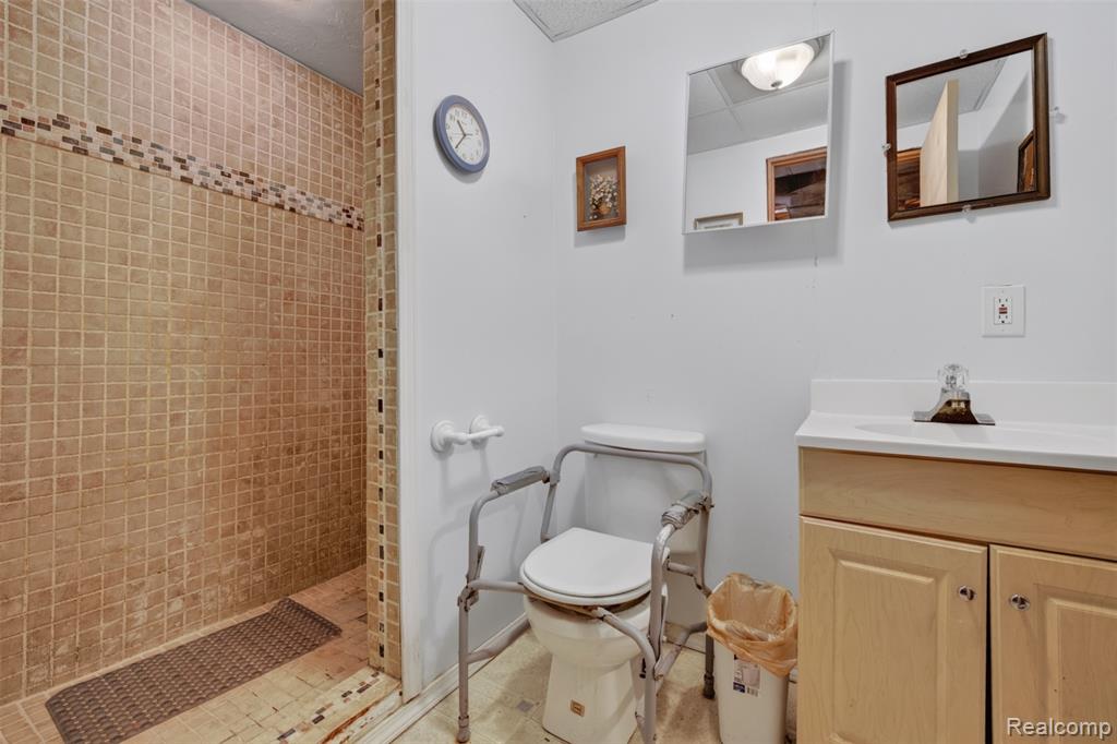 5344 Wheat Way Avenue, Swartz Creek, MI 48473 — Photo 32