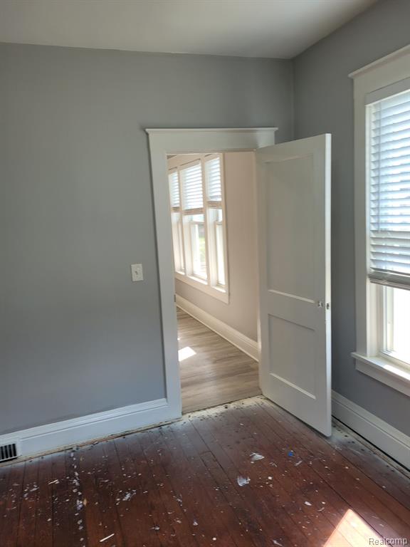 8 PONTIAC Street, Oxford, MI 48371 — Photo 21
