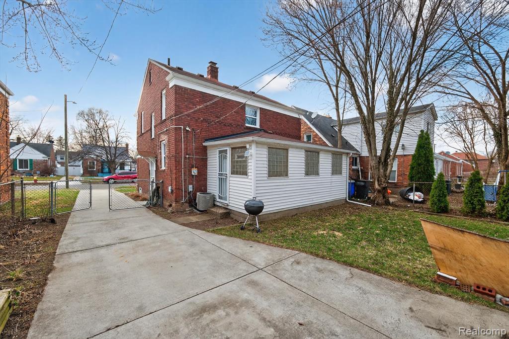 5762 Oldtown Street, Detroit, MI 48224 — Photo 35