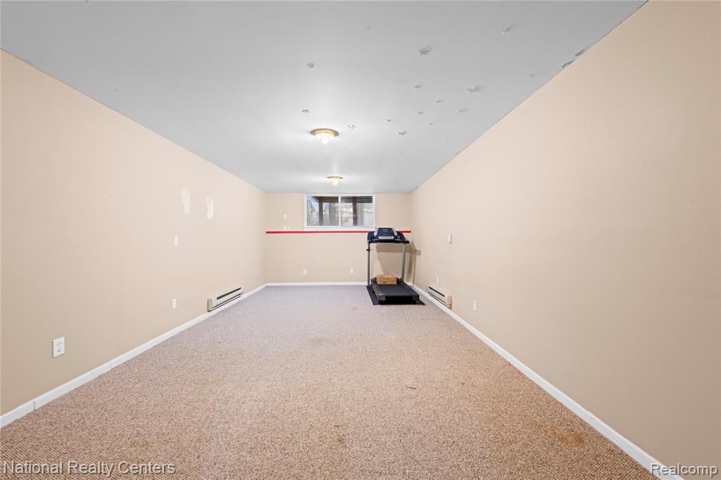 4967 Oak Hill Drive, Waterford, MI 48329 — Photo 26