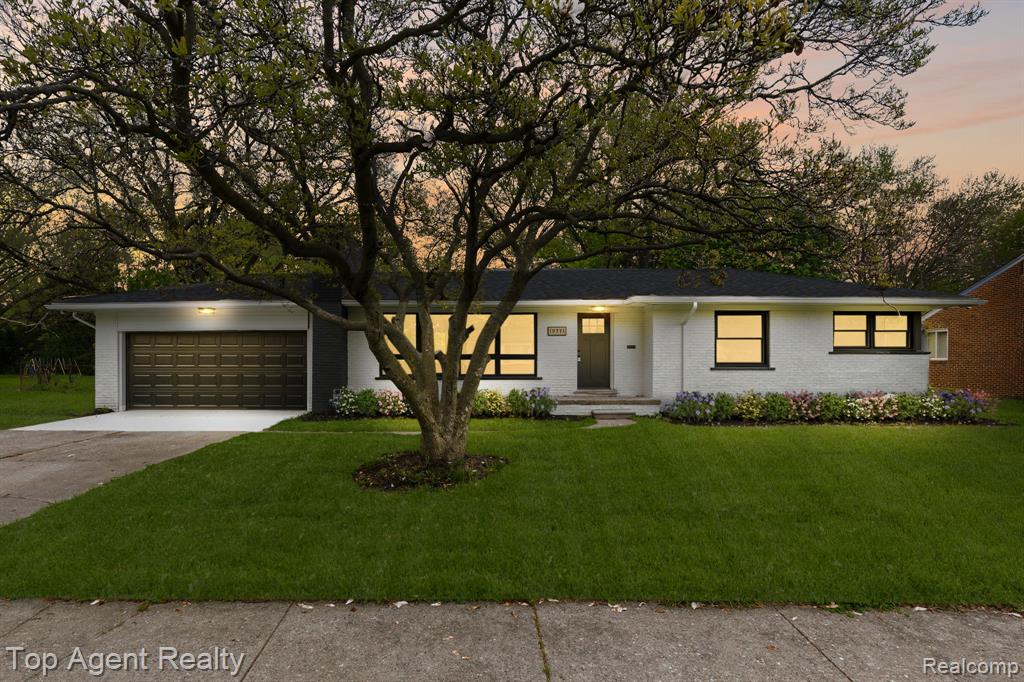 19771 Old Homestead Drive, Harper Woods, MI 48225 — Photo 2