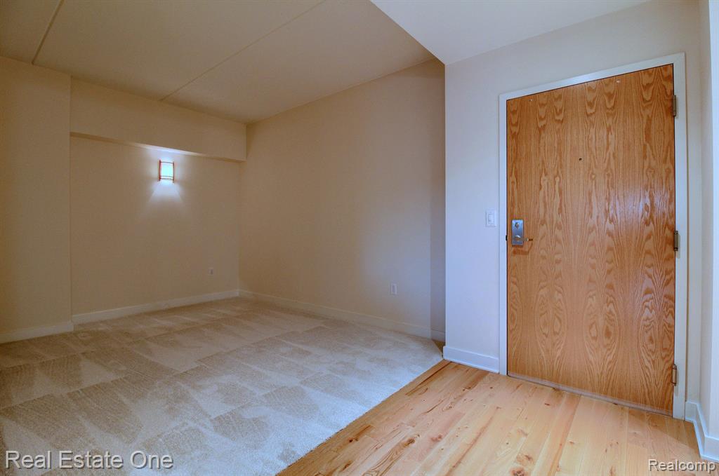 111 N ASHLEY Street, 611, Ann Arbor, MI 48104 — Photo 8