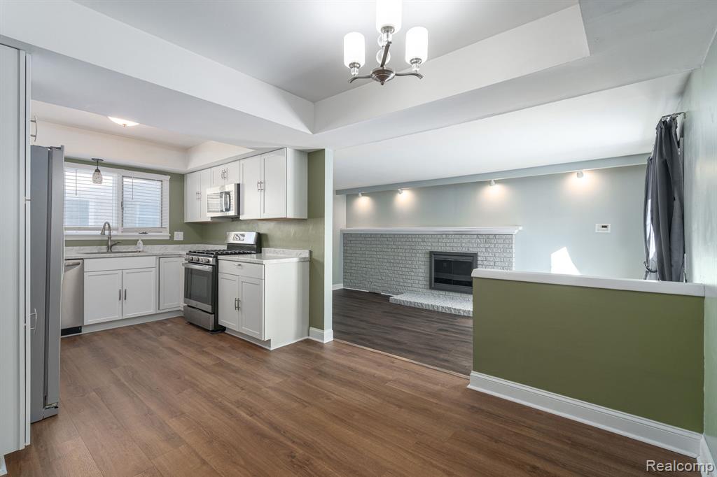 39618 Birchwood Drive, Plymouth, MI 48170 — Photo 14