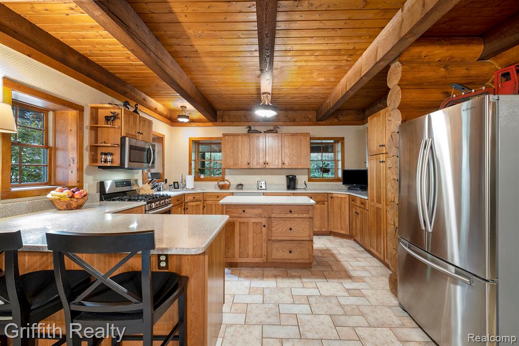 11245 Guyn Drive, Brighton, MI 48114 — Photo 14