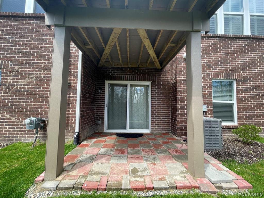43591 CHANCELLOR LANE, Novi, MI — Photo 26