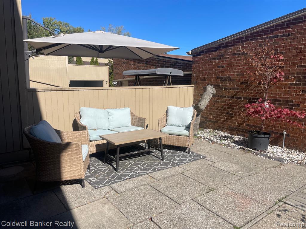 7330 BALSAM Court, West Bloomfield, MI — Photo 15