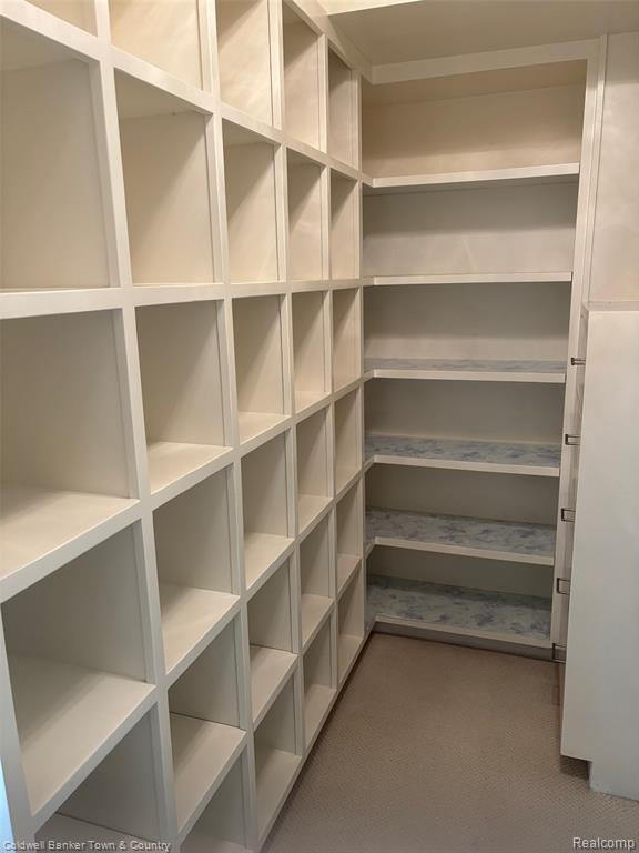 6689 Ridgefield Circle, 201, West Bloomfield, MI — Photo 19
