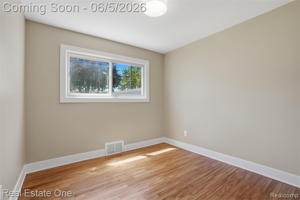 33441 Alta Street, Garden City, MI — Photo 19