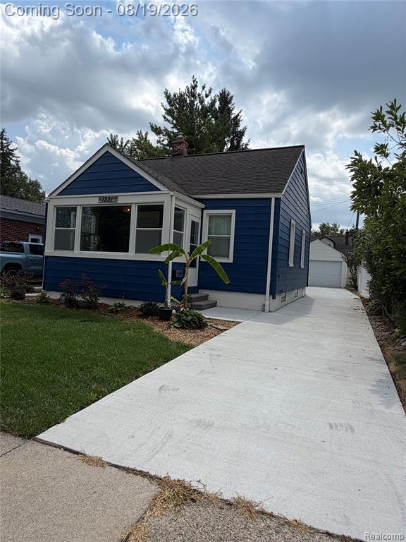 1221 West Boulevard, Berkley, MI 48072