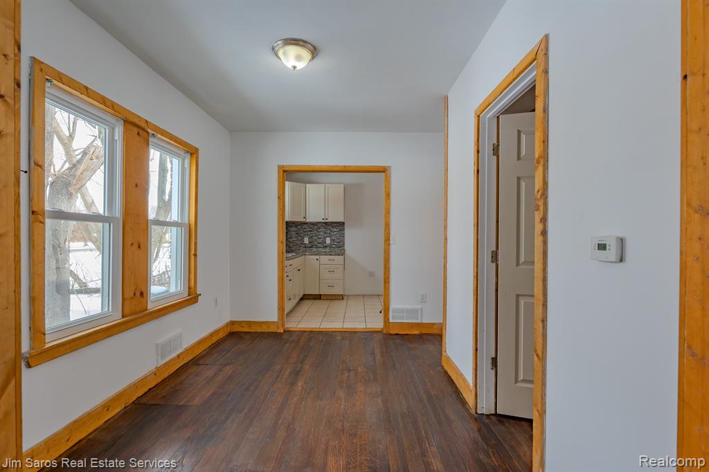 17892 Bradford Street - Photo 3